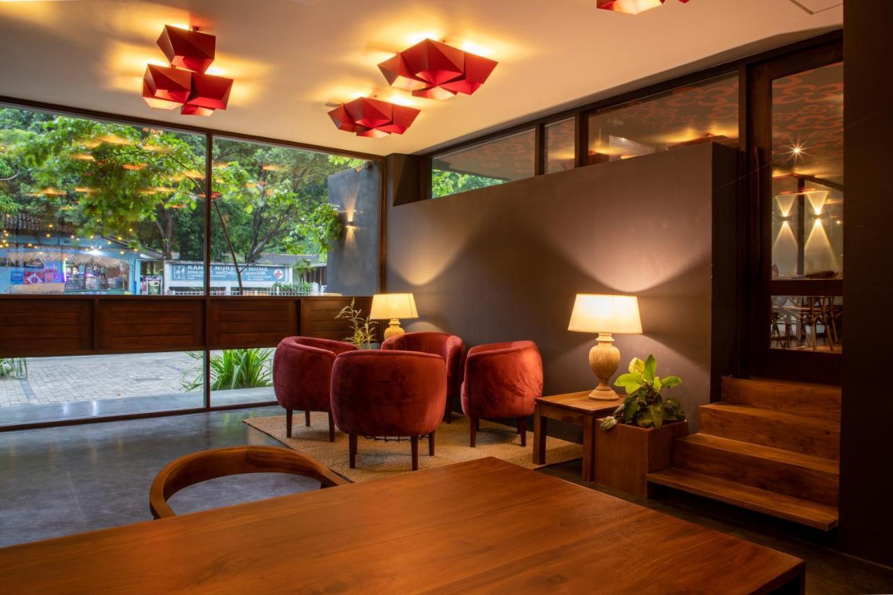 Lake Avenue Hotel كاندي المظهر الخارجي الصورة
