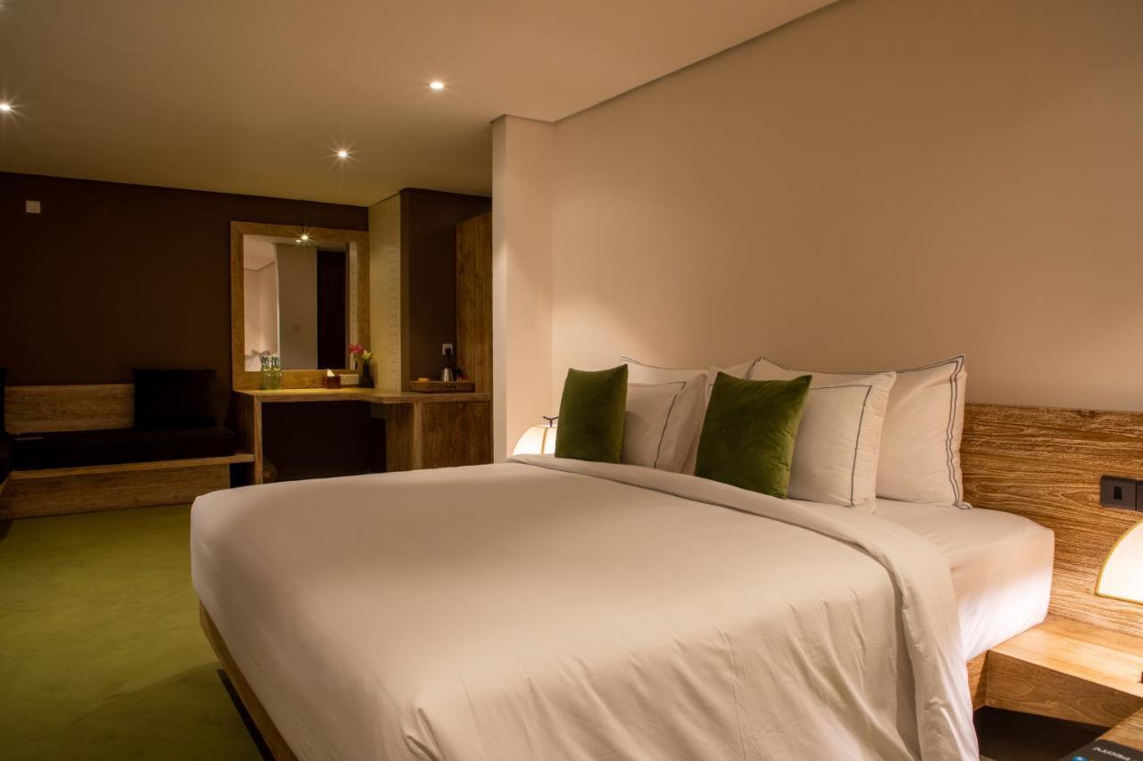 Lake Avenue Hotel كاندي المظهر الخارجي الصورة