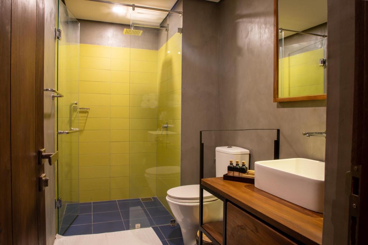Lake Avenue Hotel كاندي المظهر الخارجي الصورة